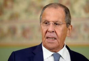 Lavrov: "ABŞ prezidentinin kim olacağı bizi maraqlandırmır"