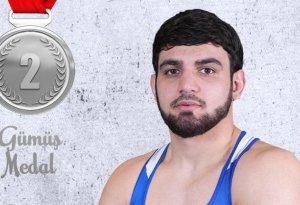 Sofiyada növbəti medalımız

