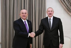 İlham Əliyev Çavuşoğlunu qəbul etdi - FOTO