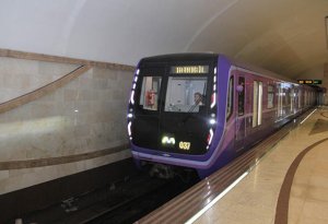 Bakı metrosunda qatarların hərəkəti ləngidi