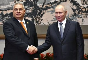 Putin Orbanla nələri  müzakirə etdi?