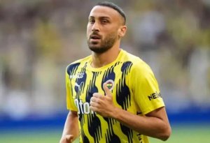 Cenk Tosun “Fənərbağça”dan       ayrılmağa      hazırlaşır