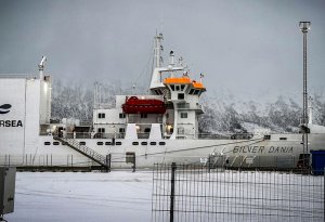 Norveç polisi içində rus ekipajı olan     gəmini      saxladı