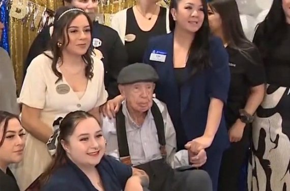 104 yaşlı kişi uzun ömürlüyün sirrin açıqladı