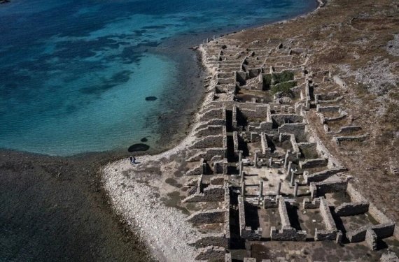 Yunan adası 50 il sonra su altında qalacaq