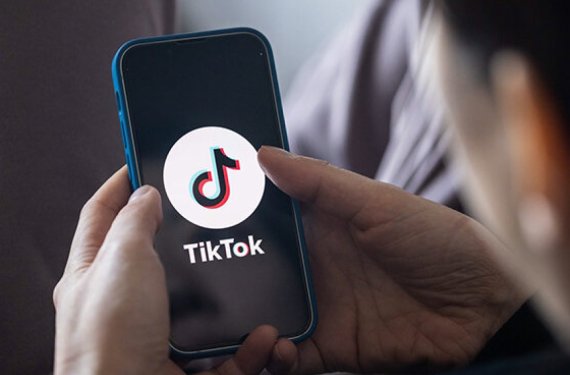 Sahibkarın 70 min manatını mənimsəyib"TikTok"da    hədiyyələrə    xərclədi