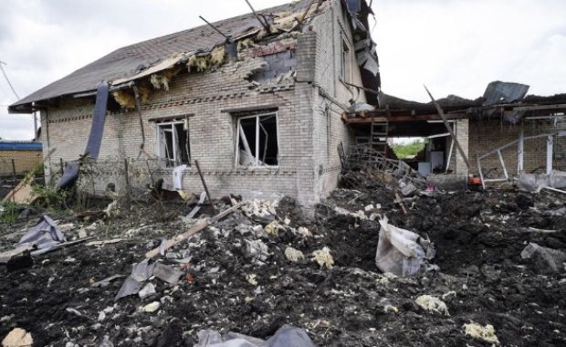 Ukrayna Luqanskı vurdu - 35 yaralı