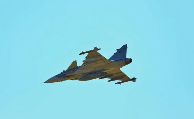 "Gripen" qırıcılarının Ukraynaya təhvil verilməsi NATO tərəfindən "fasilə" verilib