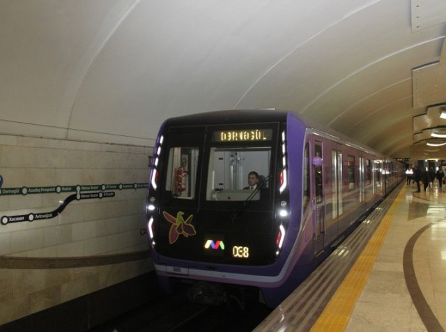 DİQQƏT! Metroda bunu edənlər cərimlənəcək