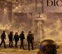 Polis reydləri İtaliyanın Dior və Giorgio Armani fabriklərində qul əməyini üzə çıxarıb