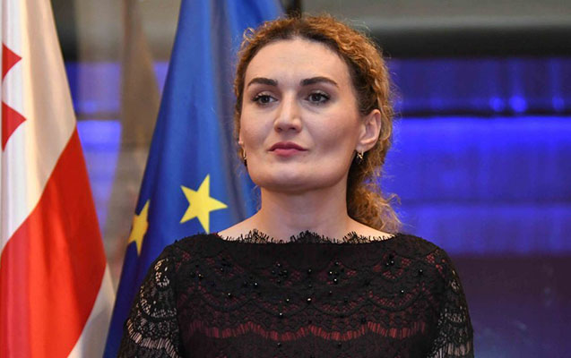 Nazir maşını məktəblini vurub