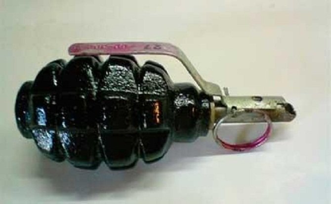 Xırdalanda insident - Mağazaya qumbara atıldı