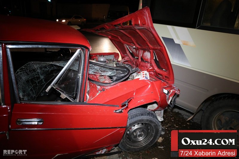 Metropolitenin mikroavtobusu qəzaya uğrayıb - Yaralanan var