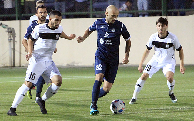 Oyunda gözlənilməz addım: Rəşad hakimdən icazə alıb tualetə qaçdı