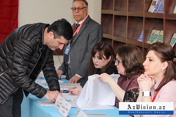 İki saata 1 milyon seçici səs verdi