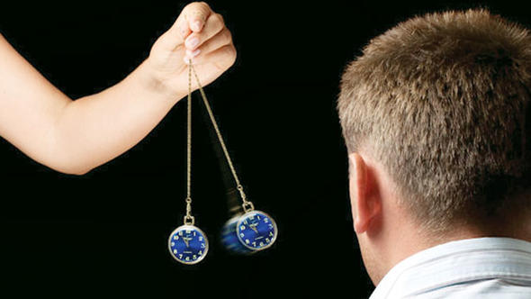 Bu videoya baxanlar adını unudur - Hipnoz prosesi