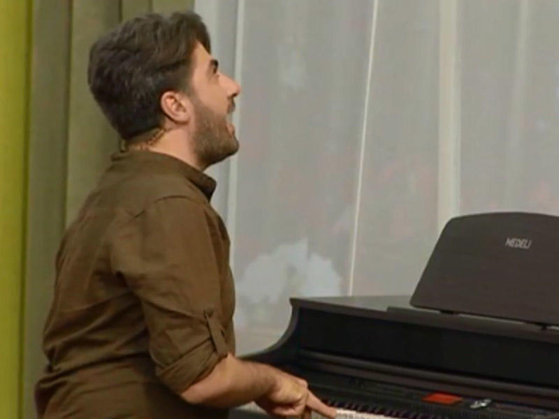 Zaur efirdə mələdi - Daha bir biabırçılıq  (VİDEO)