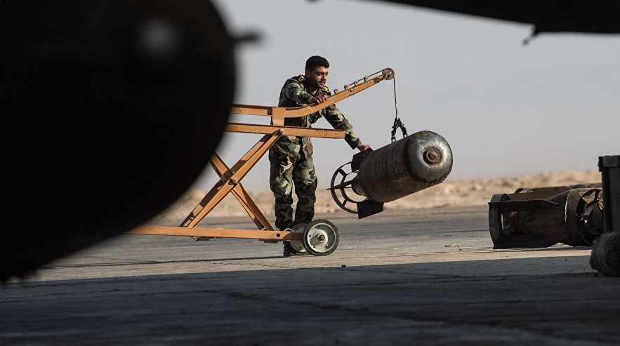 Kimyəvi silah çəlləkləri: Suriyada aviabaza niyə bombalandı?