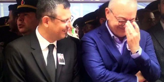 Şəhid cənazəsi başında gülən deputatlar kimdir? –