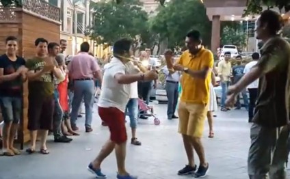 Ərəblərin Bakıda daha bir biabırçı videosu yayıldı