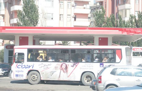 Azərbaycanda polisin gözünün qarşısında şok özbaşnalıq! Bunları kim durduracaq? +
