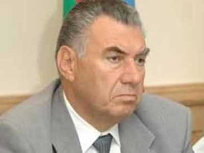 ƏLİ HƏSƏNOVDAN BARƏSİNDƏ YAYILAN XƏBƏRLƏRƏ REYAKSİYA:\\\"YENİ SƏDRƏ BİLDİRMİŞƏM Kİ\\\"....,