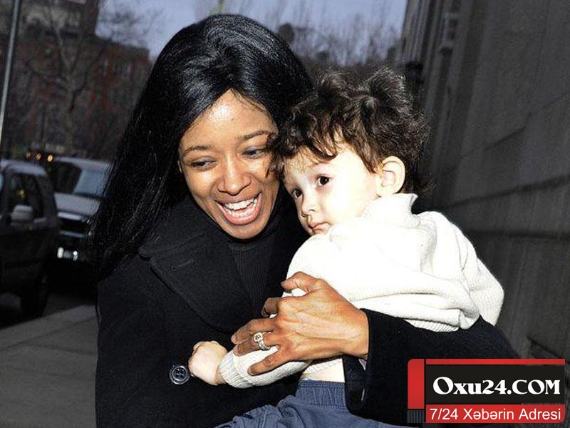 Keçmiş model oğlu ilə birlikdə özünü binadan atdı - FOTO