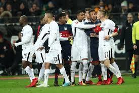 \\\"Bavariya\\\", yoxsa \\\"Ayntraxt\\\"?