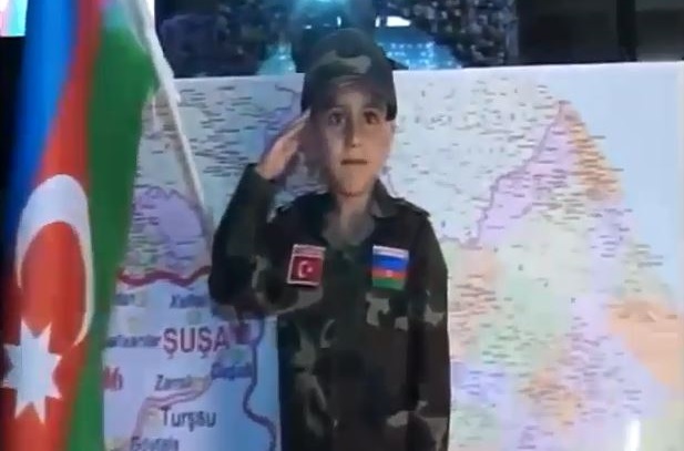 Bakıda zabit oğlu öz toyunda hər kəsi qürurlandırdı - VİDEO