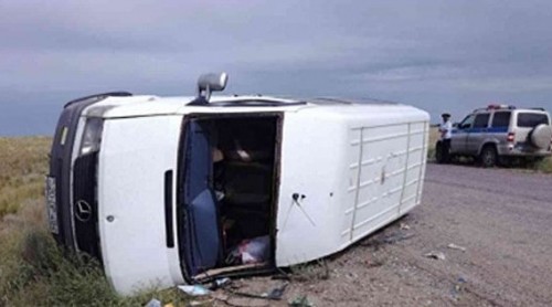 Azərbaycanda sərnişin dolu avtobus aşdı - Xəsarət alanların vəziyyəti ağırdır