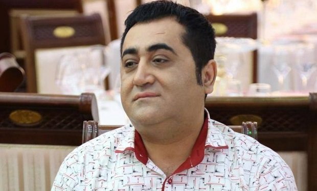 Anam sinifin qapısını açıb gördü ki, müəlliməmlə şagirdi öpüşür” — Elgiz Əkbərlə sirli MÜSAHİBƏ