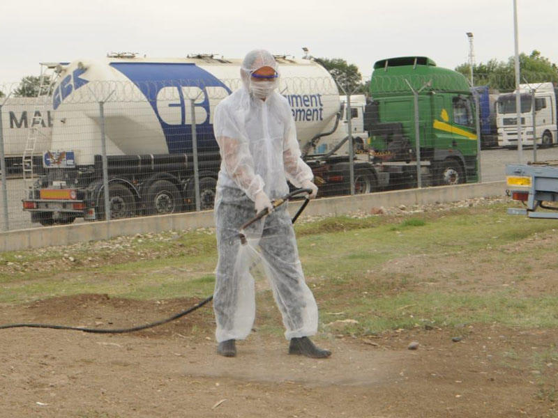 Yoluxucu xəstəlik Azərbaycan sərhədinə çatdı - Nazirlik SOS VERDİ!