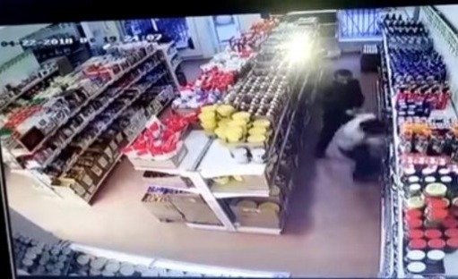 Bakıda mağazaya basqın oldu - XƏSARƏT ALAN VAR