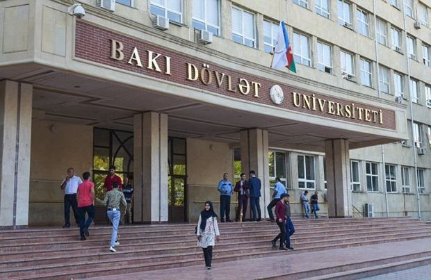 Ata-bala BDU-ya qəbul olundular, bir partada oturacaqlar