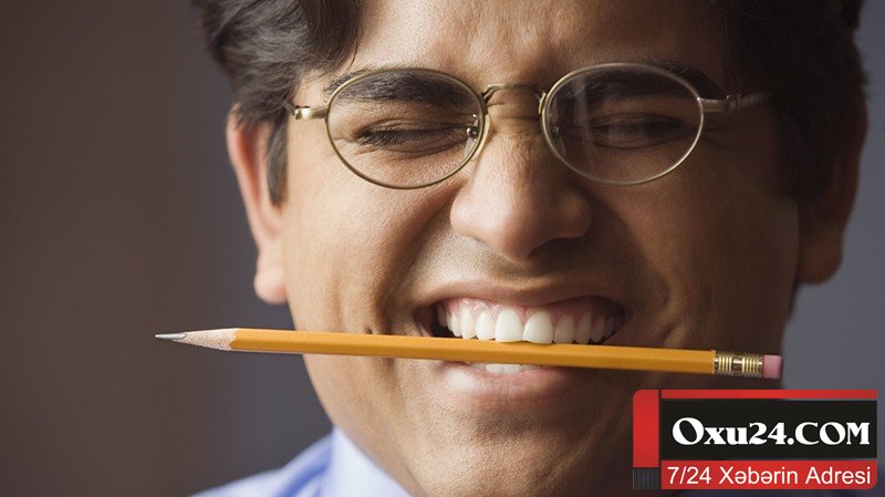 Tez-tez başı ağrıyanlara asan metod - Bir karandaş dişlə