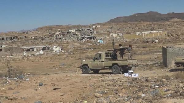 یمنی فوج نے حوثیوں کے سربراہ کے آبائی علاقے \\\"مرّان\\\" کا محاصرہ کر لیا