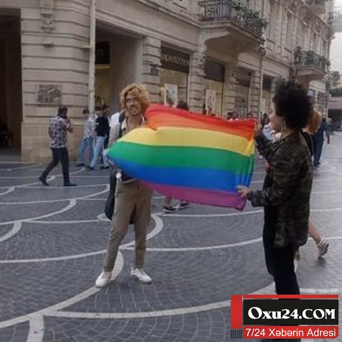 Bakının mərkəzində cinsi azlıqların bayrağını açdılar - FOTO