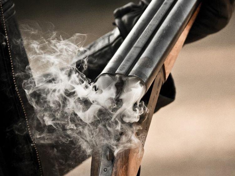 Şamaxıda ər arvadını güllələdi -