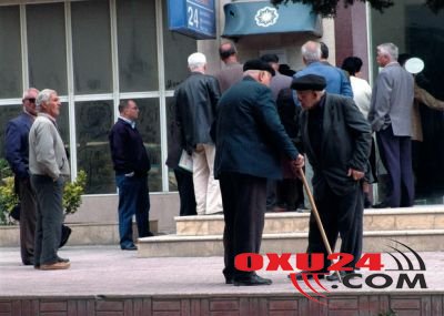 Pensiya alanlara ŞAD XƏBƏR - Pulunuzu kartlarda saxlasanız..