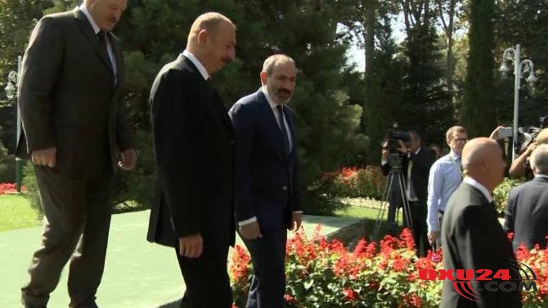 İlham Əliyev və Paşinyan söhbət etdi - VİDEO