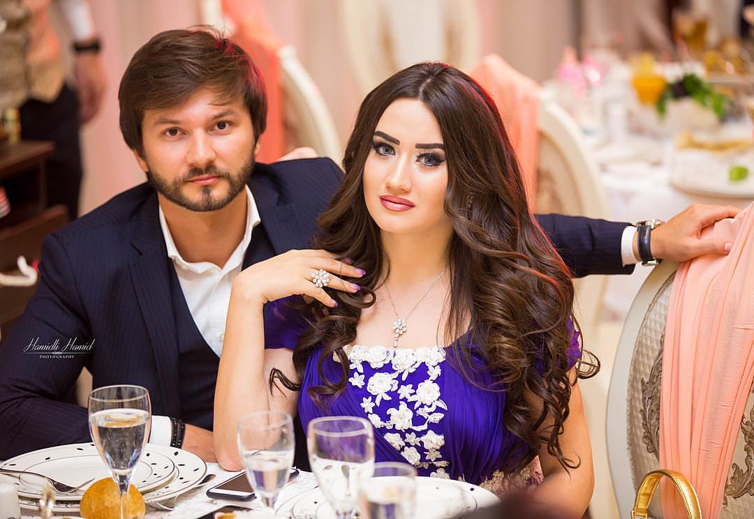 İşdən çıxarılan məmur qızından jurnalistə biabırçı cavab: \\\"Gedin,si...n!\\\" +FOTO