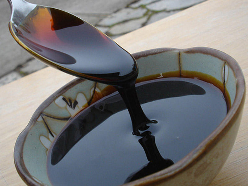 Cinsi gücü artırır, qan laxtalanmasının qarşısını alır — Üzüm bəhməzinin bilinməyən faydaları