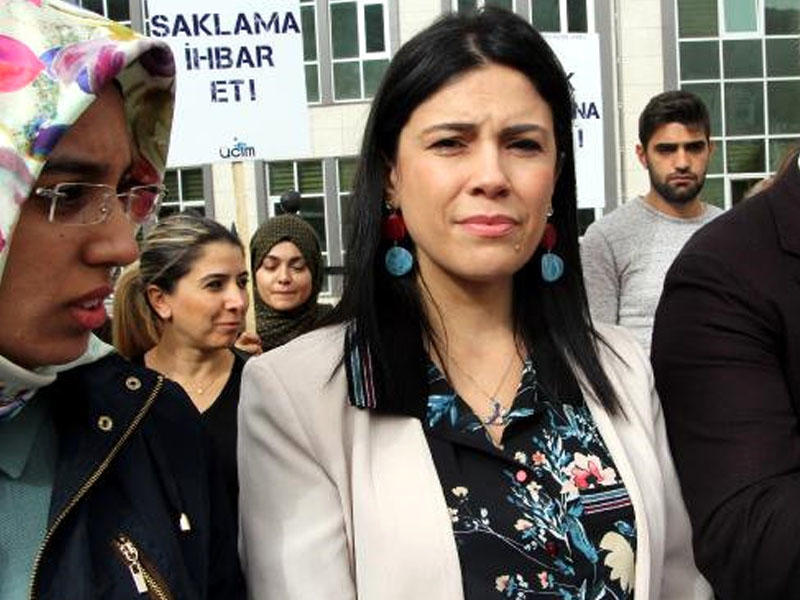 Qız şagirdləri ilə cinsi əlaqədə olan müəllimin ifadəsi DƏHŞƏTƏ GƏTRİDİ +VİDEO