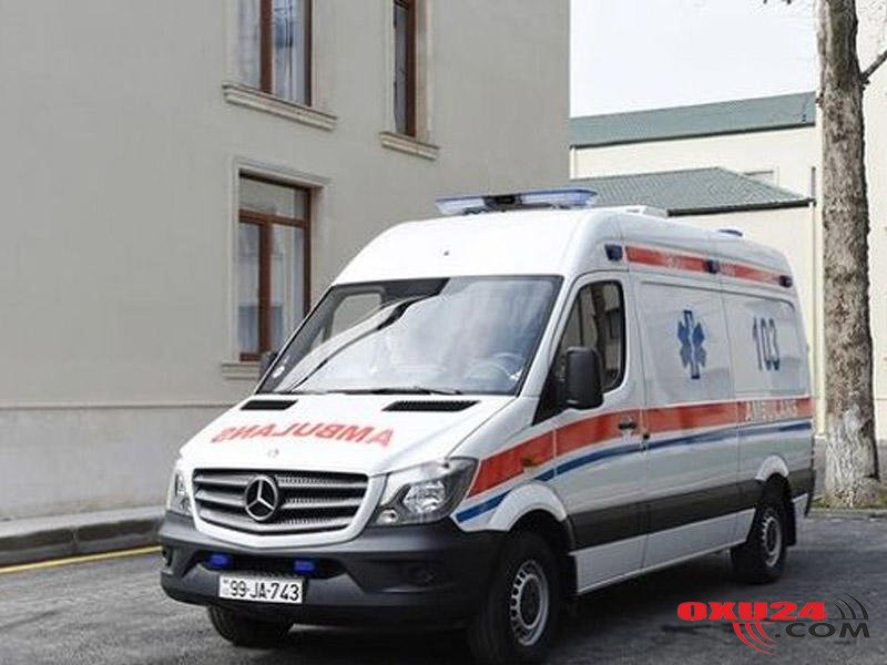 Azərbaycanda gənc xəstəxana işçisi küçədə qəfildən ölüb