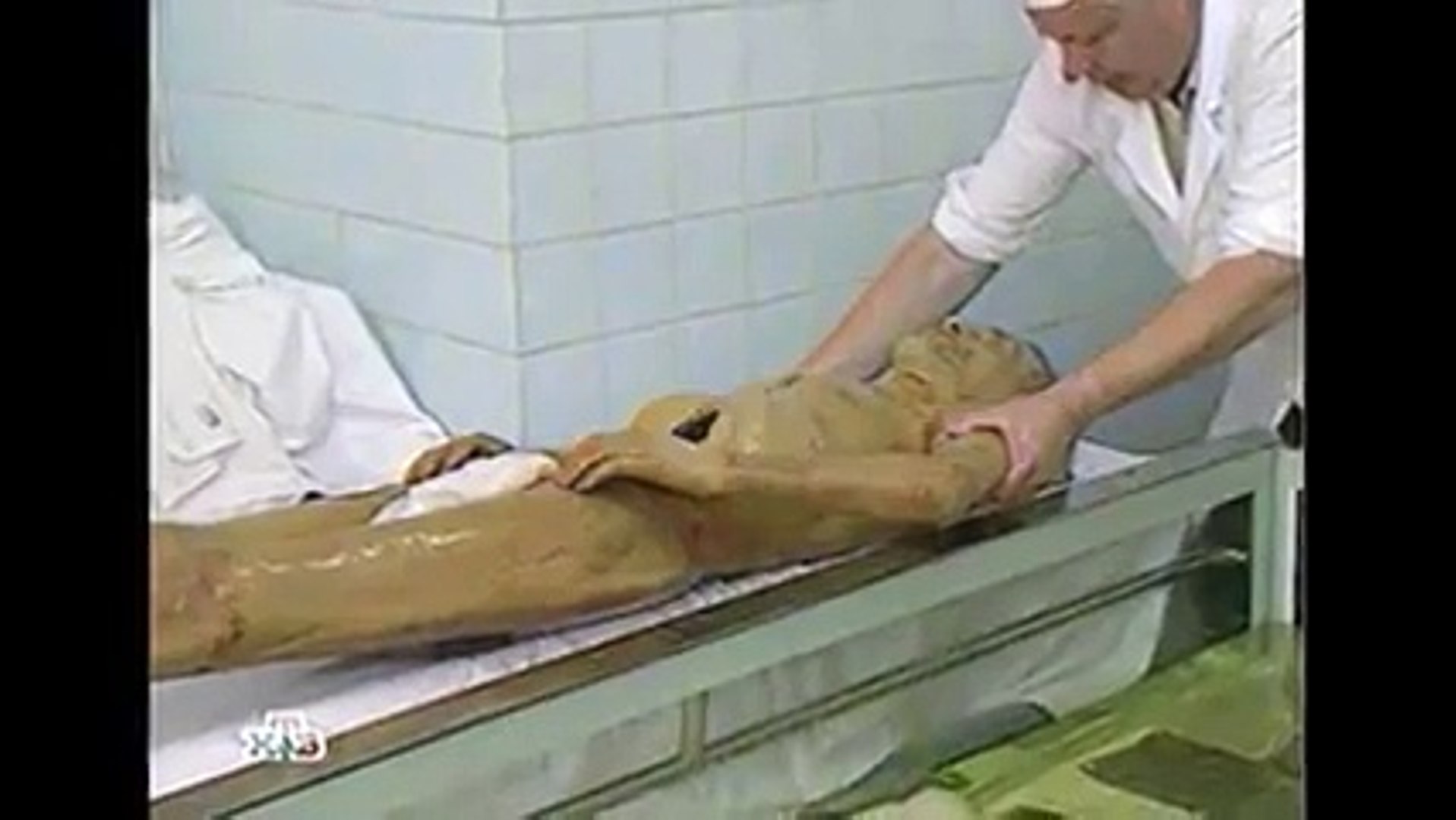 Gözü çıxarıldı, 20 yerdən deşik açıldı - Leninin mumyalanması ilə bağlı ŞOK FAKTLAR +VİDEO