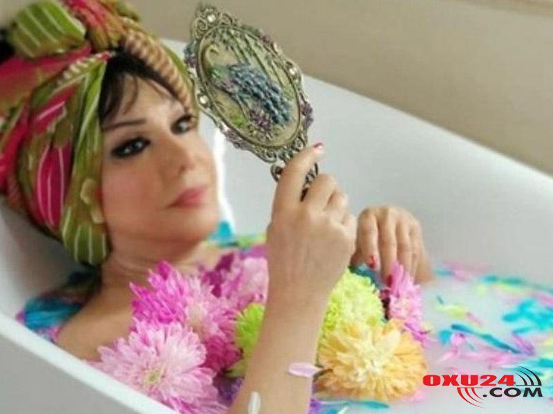 Vannada fotosu yayılan Flora Kərimova əsəbiləşdi: “Haram görünür?”