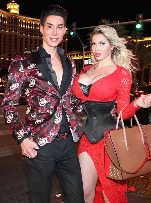 Bakıda ŞOK!Yanına getdiyi fahişə kişi çıxdı və biabırçılıq oldu