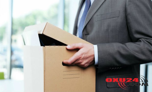 Daha bir nazir müavini işdən çıxarıldı