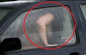 Biabırçı görüntülər: Maşında cinsi əlaqəyə girdilər,sürücülər VİDEO çəkdi