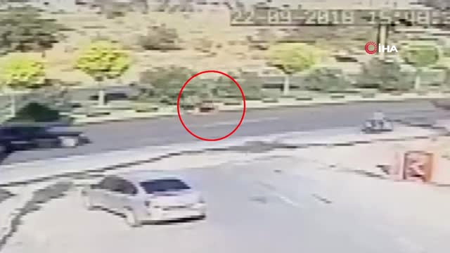 ŞOK görüntü: At onu vuran sürücünü belə öldürdü +VİDEO